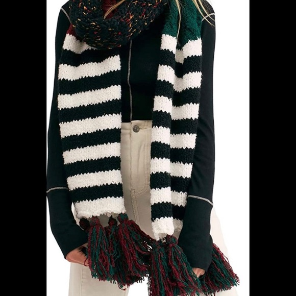 NWT Free People Scarf+Color Block different knits colors+Holiday Gift+NWT+Firm - Picture 3 of 8